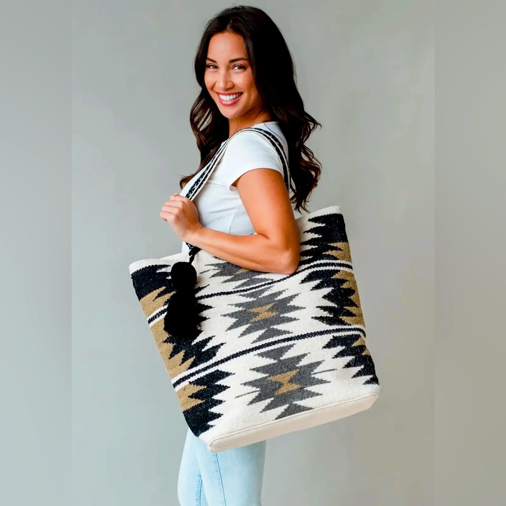 NWT Aztec Tote - Picture 1 of 3